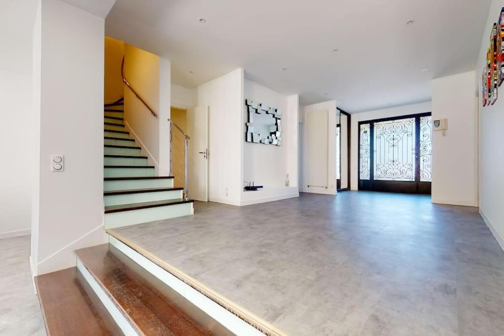 03.Studio#Creteil#Loft#Cinema#Terrasse Buitenkant foto
